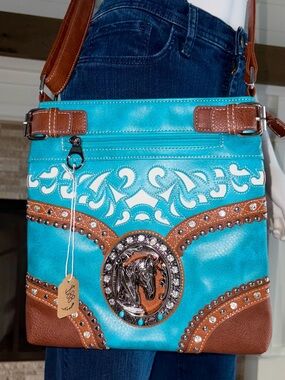 Embellished Horse Medallion Crossbody Purse 🐴🩵